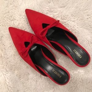 Forever 21 Red Suede Mini Heels Mule Slides ❤️